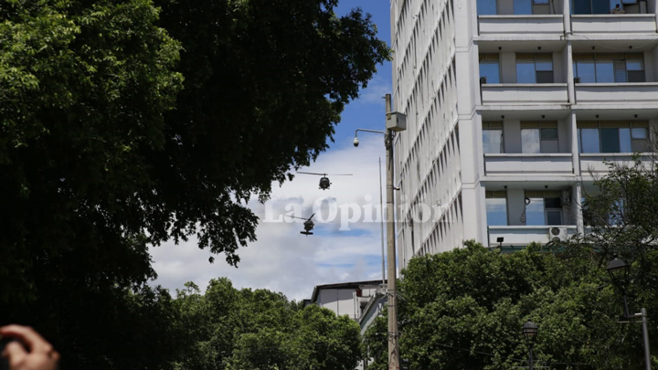 Tres aeronaves de la institución sobrevolaron la ciudad
