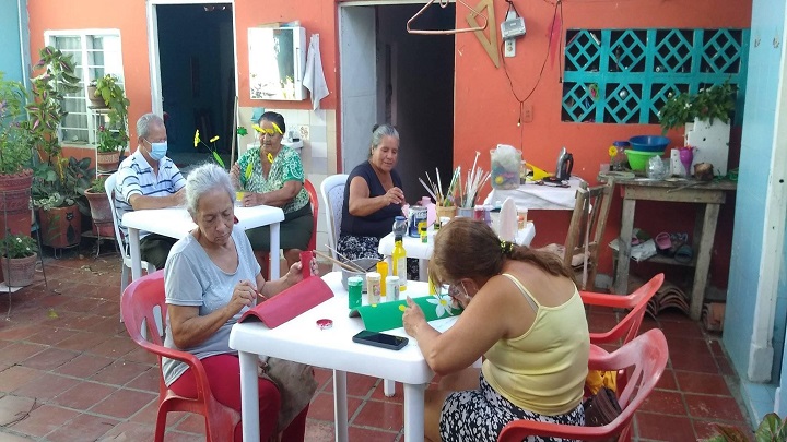 Reciben adultos mayores desde los 55 años en adelante. / Foto: Cortesía / La Opinión 