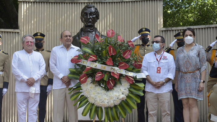 En la plazoleta Francisco de Paula Santander se cumplió el acto de honor /Cortesía 