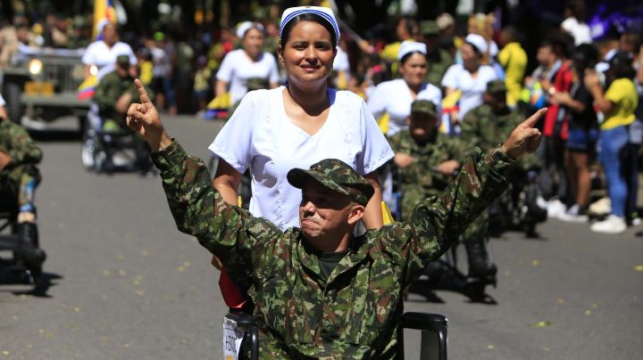 Soldados heridos en combate participaron del desfile del 20 de julio 