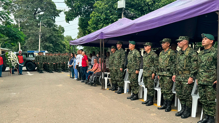 En el cantón militar San Jorge, se llevó a cabo la ceremonia militar.