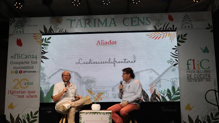 La participación de grandes invitados como Daniel Samper Ospina y Vladdo ha cautivado a los visitantes del evento. / Fotos: Cortesía de la Fiesta del Libro de Cúcuta/ La Opinión