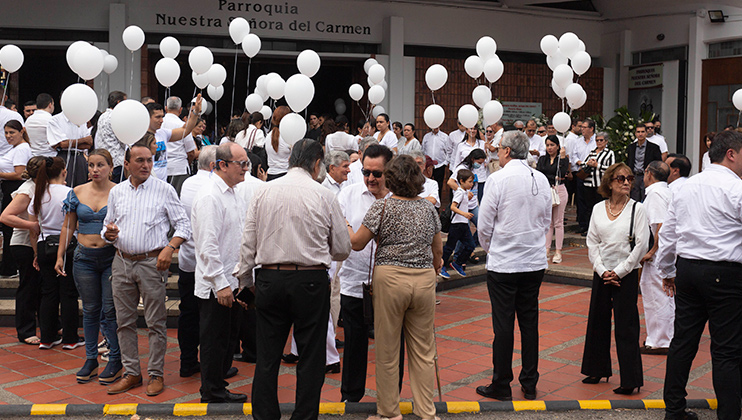 El cortejo fúnebre llegó a la iglesia Los Carmelitas.