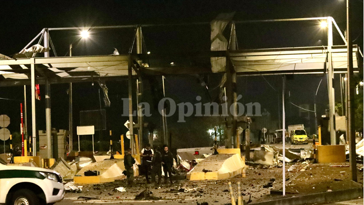 Integrantes del Grupo de Operaciones Especiales de la Policía Metropolitana de Cúcuta y personal antiexplosivos inspeccionaron el lugar.