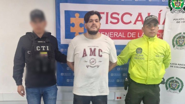 Según la investigación, Portillo González presuntamente siguió a la víctima hasta su lugar de residencia y otros sitios que frecuentaba