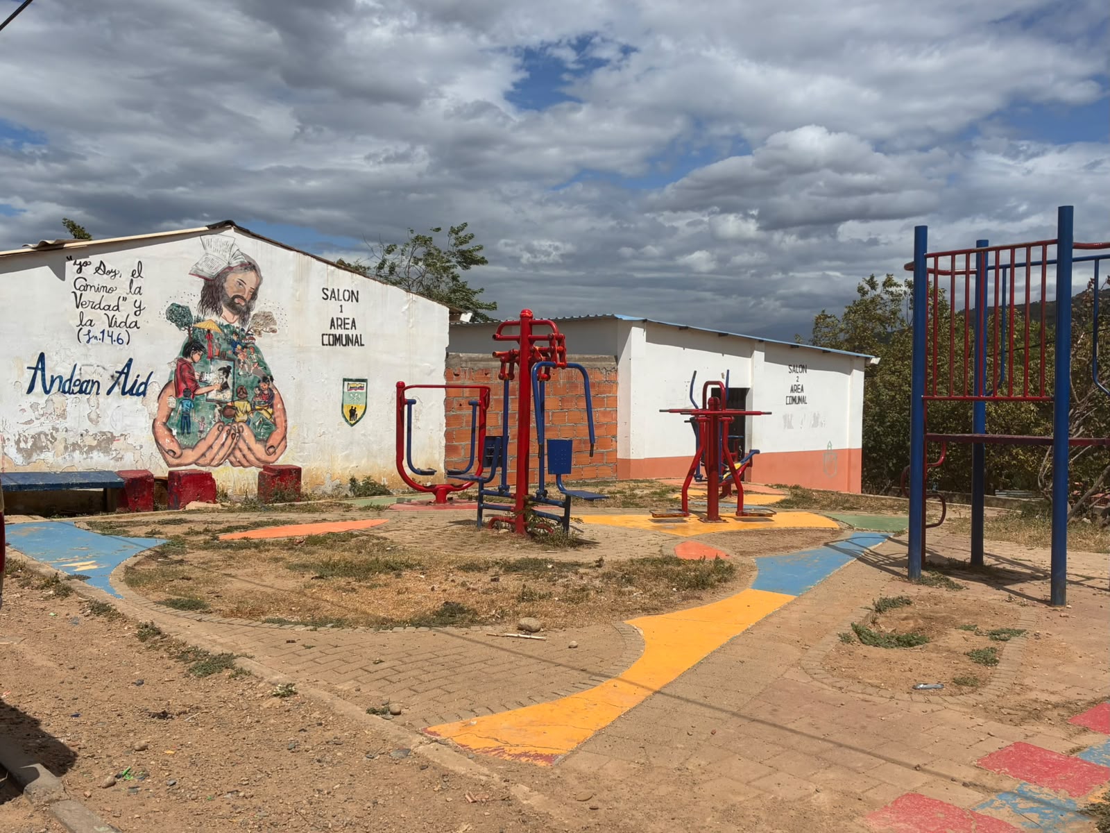 El salón comunal necesita arreglos - Foto Daniela Bocarejo.
