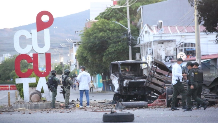 Así quedó el vehículo que presuntamente fue utilizado en el ataque.
