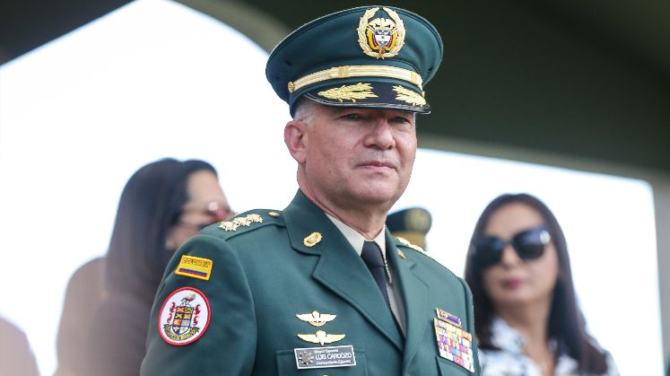 Aceptan retiro voluntario del general Juan Miguel Huertas tras escándalo por presuntos vínculos con disidencias