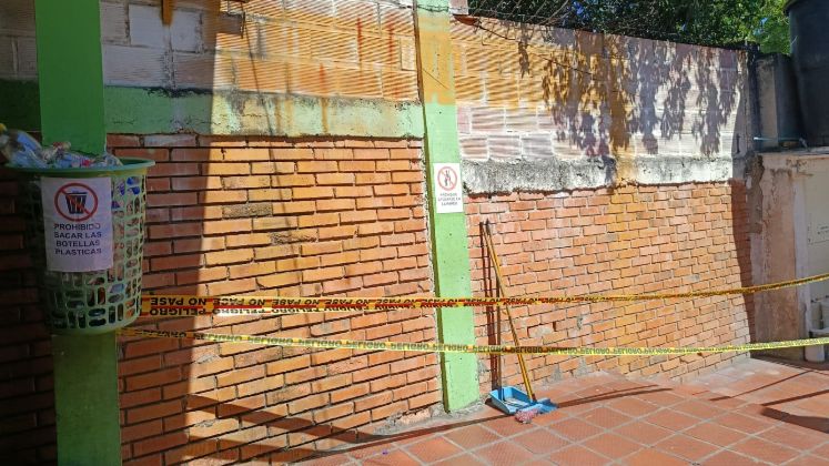 La institución está ubicada en la avenida cuarta con calle sexta del barrio Santa Ana de Cúcuta.