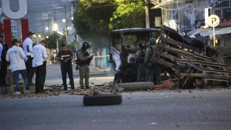 Unidades de la Policía Nacional tomaron el control de la zona.