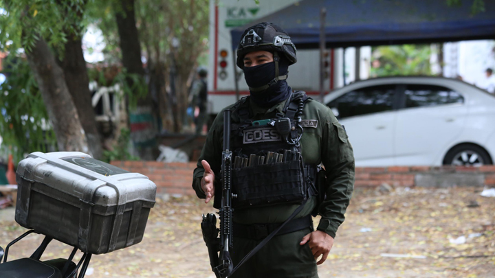 Autoridades avanzan en la investigación del atentado con paquete explosivo en El Escobal.