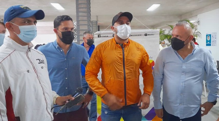 Presidente de Cotatur junto a alcalde de San Cristóbal 