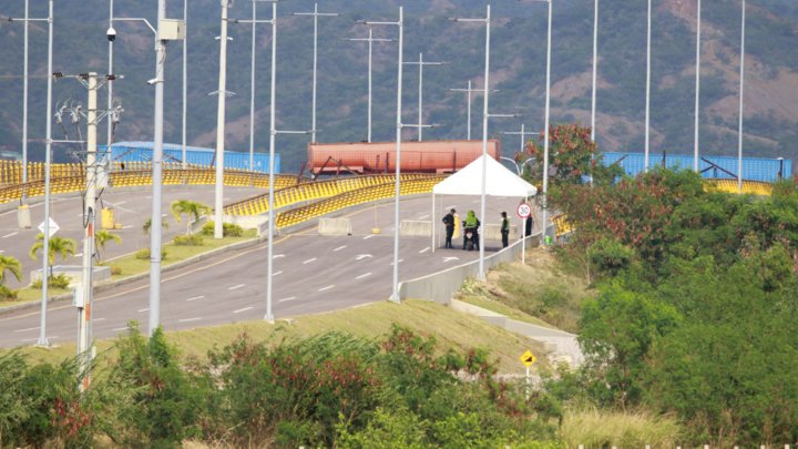 Puente de Tienditas