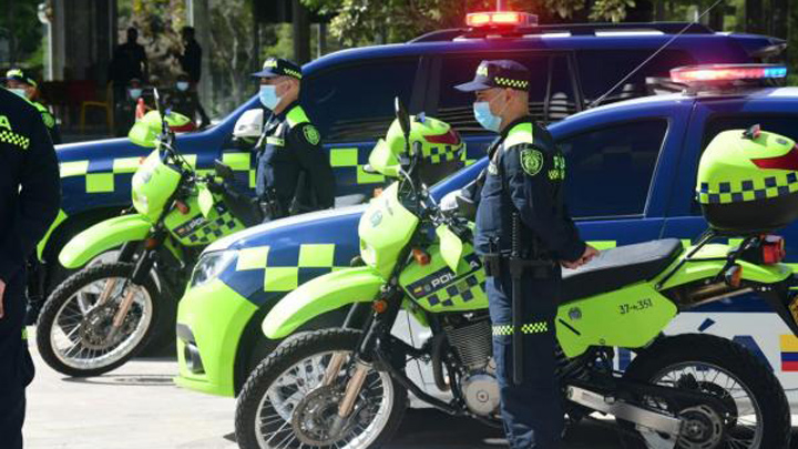Policía