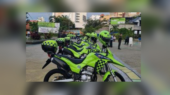 Policía
