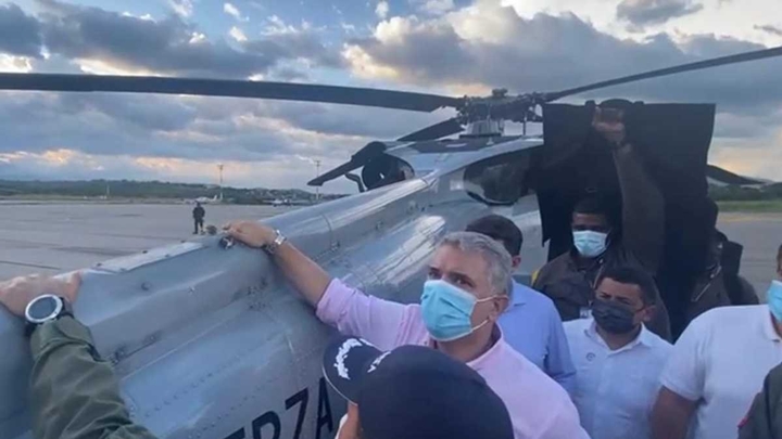 Ataque contra helicóptero presidencial.