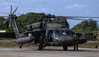 Black-Hawk.