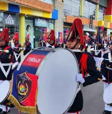 DESFILE DE BANDAS