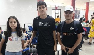 Luciana Contreras, Juan Diego Omaña y Miguel Cabrera, competían en el WTT Youth Contender Caracas 2026, un torneo de tenis de mesa.