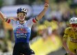 El belga Remco Evenepoel, tras ganar la etapa este domingo, ascendió al segundo lugar de la general de la Grand Boucle.