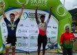 Matías Velásquez (izquierda), sigue ganando experiencia y dejando en alto el nombre de Norte de Santander en el patinaje.