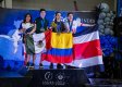 Valeria Moreno (centro) se destacó en el IV Abierto Panamericano de Parkour que se llevó a cabo en El Salvador.