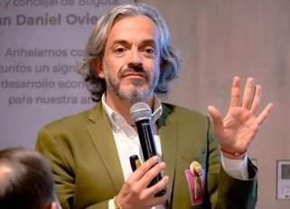 JUAN DANIEL OVIEDO 