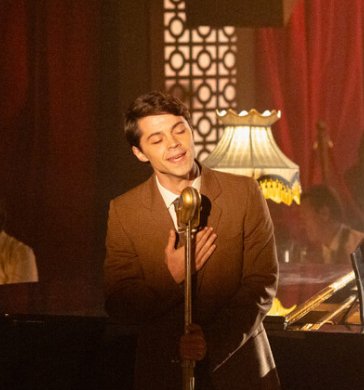 Netflix revela el tráiler de la serie biográfica sobre Raphael