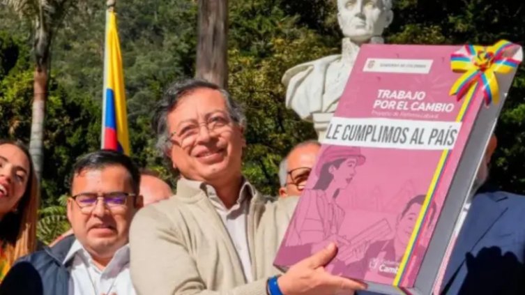 Petro sancionó la reforma laboral el 25 de junio de 2025. Foto: Presidencia / El Colombiano.