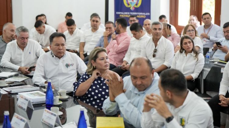 Seis alcalde del departamento llevaron la representación de sus demás colegas ante el presidente electo Abelardo de la Espriella/Foto cortesía Juan Pablo Bayona