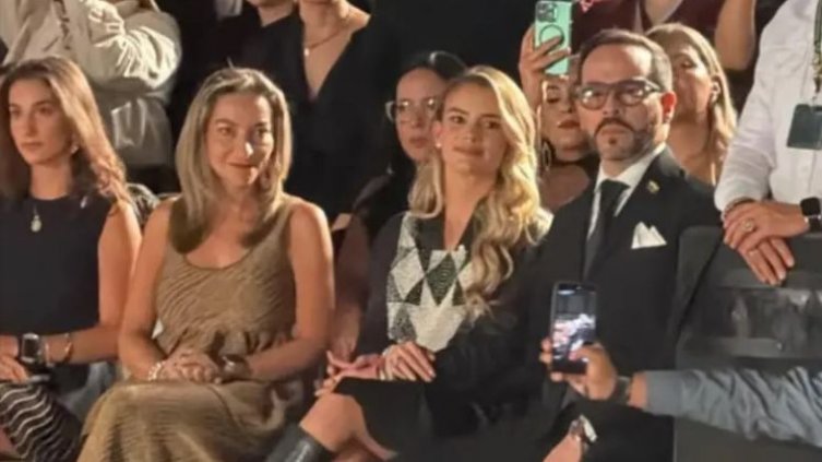 De la Espriella apareció en inauguración de Colombiamoda y prometió apoyo al sector textil: “Ha sido abandonado cuatro años”