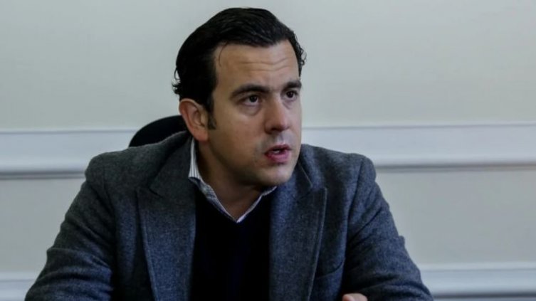 RODRIGO LARA