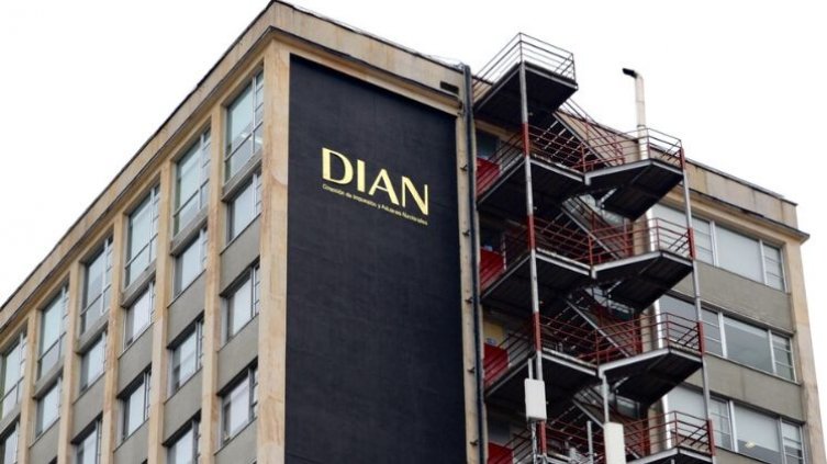 DEUDAS DE LA DIAN 