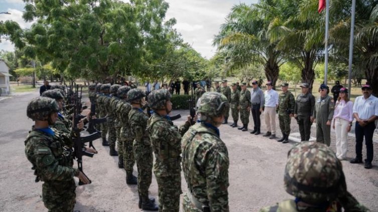 La Fuerza Pública retoma la seguridad en el corregimiento de Guamalito de El Carmen.
