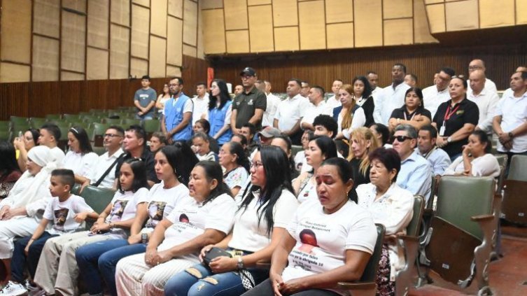 Mujeres buscadoras continúan su labor en el Catatumbo en medio de homenajes