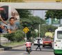 Arturo Pérez es un fotógrafo al que su vida le cambió luego de que le propinaran un balazo, quedando en silla de ruedas.