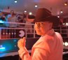 Giovanny Ayala es un artista de la música popular muy reconocido.
