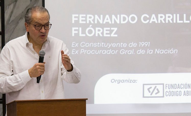 Si quieren violar la Constitución que lo digan de frente, como con la reelección: exprocurador Fernando Carrillo