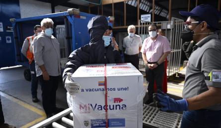 Las autoridades del departamento informaron que a partir de la llegada de las vacunas se garantiza la cadena de frío por los próximos cinco días para vacunar al personal de salud. /Foto cortesía