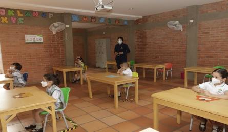 Los niños tendràn clases entre las 8:30 a. m. y las 11:20 a.m. / Foto: Luis Alfredo Estévez/ La Opinión 