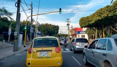 Calles de Cúcuta llenas de carros.