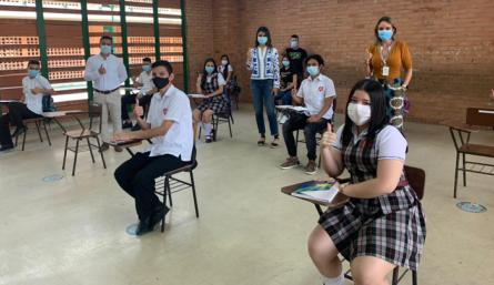 En el Policarpa Salavarrieta la alternancia arrancó con el grado undécimo. 