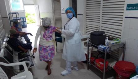 Imsalud ya inmunizó con la segunda dosis contra el coronavirus al 13% de los adultos mayores que recibieron la primera vacuna en Cúcuta./FOTO: Cortesía para La Opinión