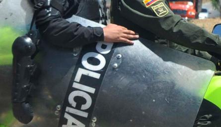 La situación deja un efectivo herido, al que debieron auxiliar en ambulancia, así como un gran número de moradores afectados por los gases. / Foto: Archivo