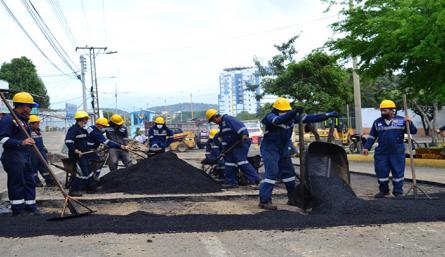 Serán 40 kilómeros de vías con pavimento nuevo los que se harán con recursos del superávit. / Foto Cortesía