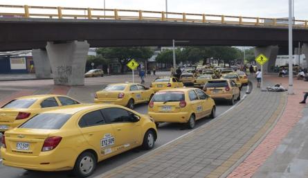 El gremio de taxistas aseguró que si no ven resultados volverán a manifestarse  de manera pacífica. / Foto : Luis Alfredo Estévez/ La Opinión 