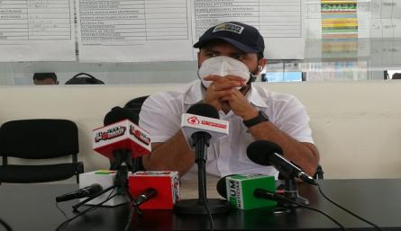 El secretario de Gestión del Riesgo de Desastres, Huber Hernando Plaza Villamizar , socializa el plan de caracterización en los asentamientos de alto riesgo en Cúcuta./Foto: La Opinión