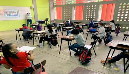 En la Institución Educativa Monseñor Jaime Prieto Amaya hay dos jornadas, una que va desde las 6:30 de la mañana hasta el mediodía y otra desde las 7:30 de la mañana hasta la 1:00 de la tarde. /Foto: Cortesía/ La Opinión 