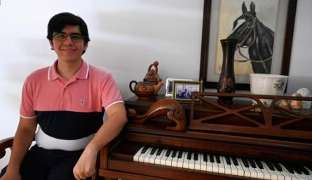 Viajeros en el Tiempo es un esfuerzo por presentar contenido diverso, multicultural e interdisciplinar a una audiencia cada vez más interesada en buscar medios alternativos de educación, según su fundador Guillermo Labrador Morales. / Foto: Jorge Gutiérrez