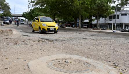 Huecos en la Avenida Las Américas